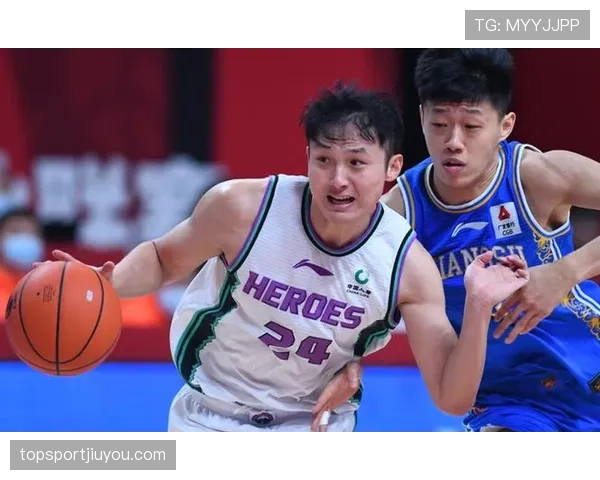 弗赖堡面临密集赛程考验阵容深度成关键